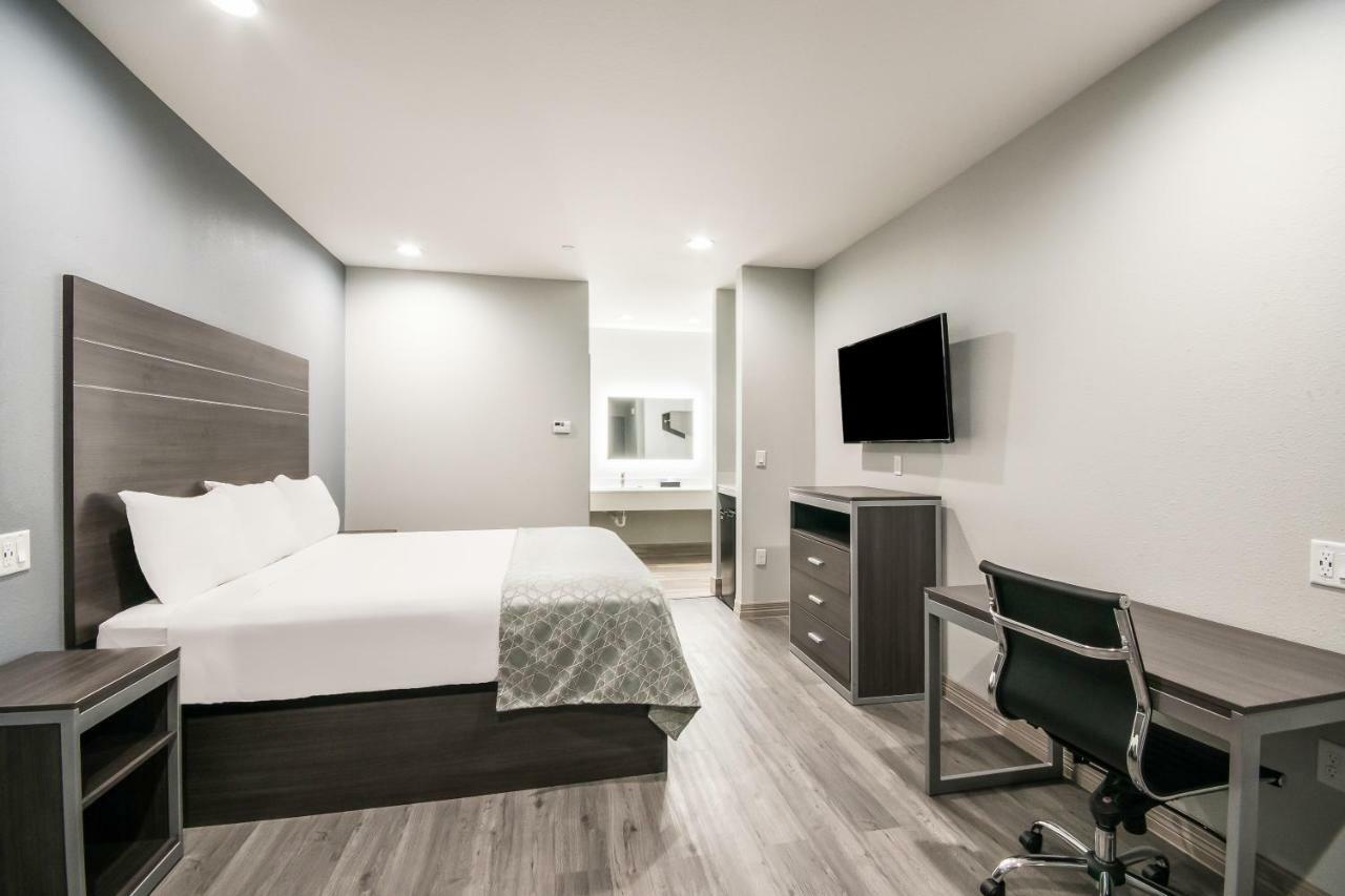 Americas Best Value Inn & Suites Ne Houston Downtown I-610 Хьюстон Экстерьер фото