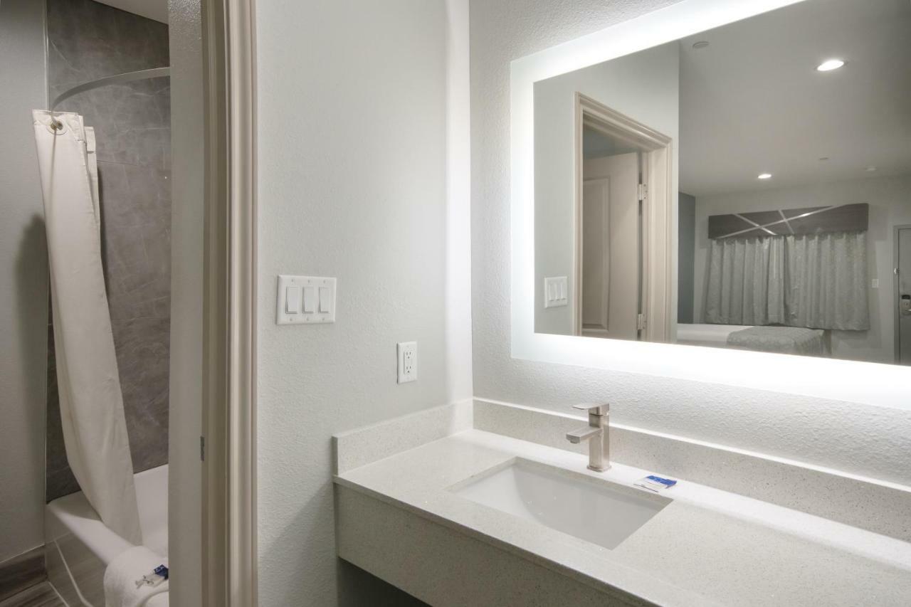 Americas Best Value Inn & Suites Ne Houston Downtown I-610 Хьюстон Экстерьер фото